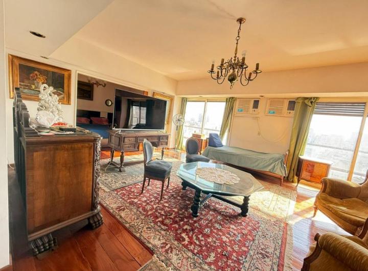 Departamento · 217m² · 8 Ambientes · 1 Cochera