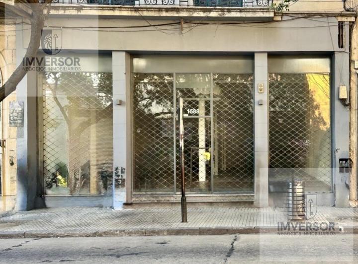 Local comercial · 330m² · 3 Ambientes