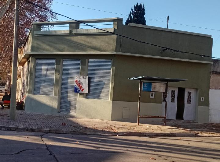 Local comercial · 72m² · 2 Ambientes · 1 Cochera