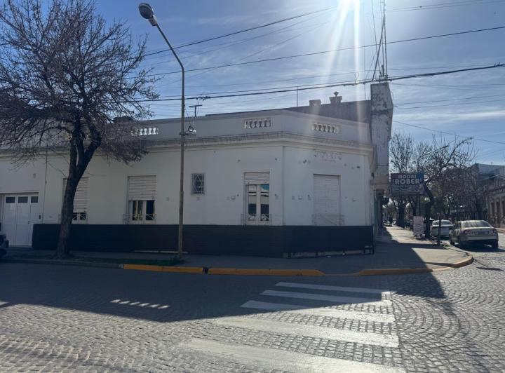 Casa · 154m² · 4 Ambientes · 1 Cochera