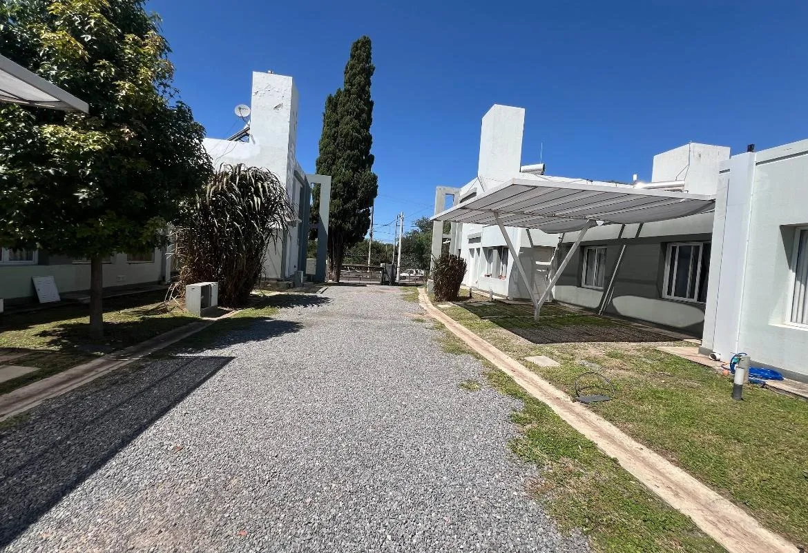 VILLA ALLENDE HOUSING PINAR DE CABRERA 150 USS 90.000 - 2 DORMITORIOS