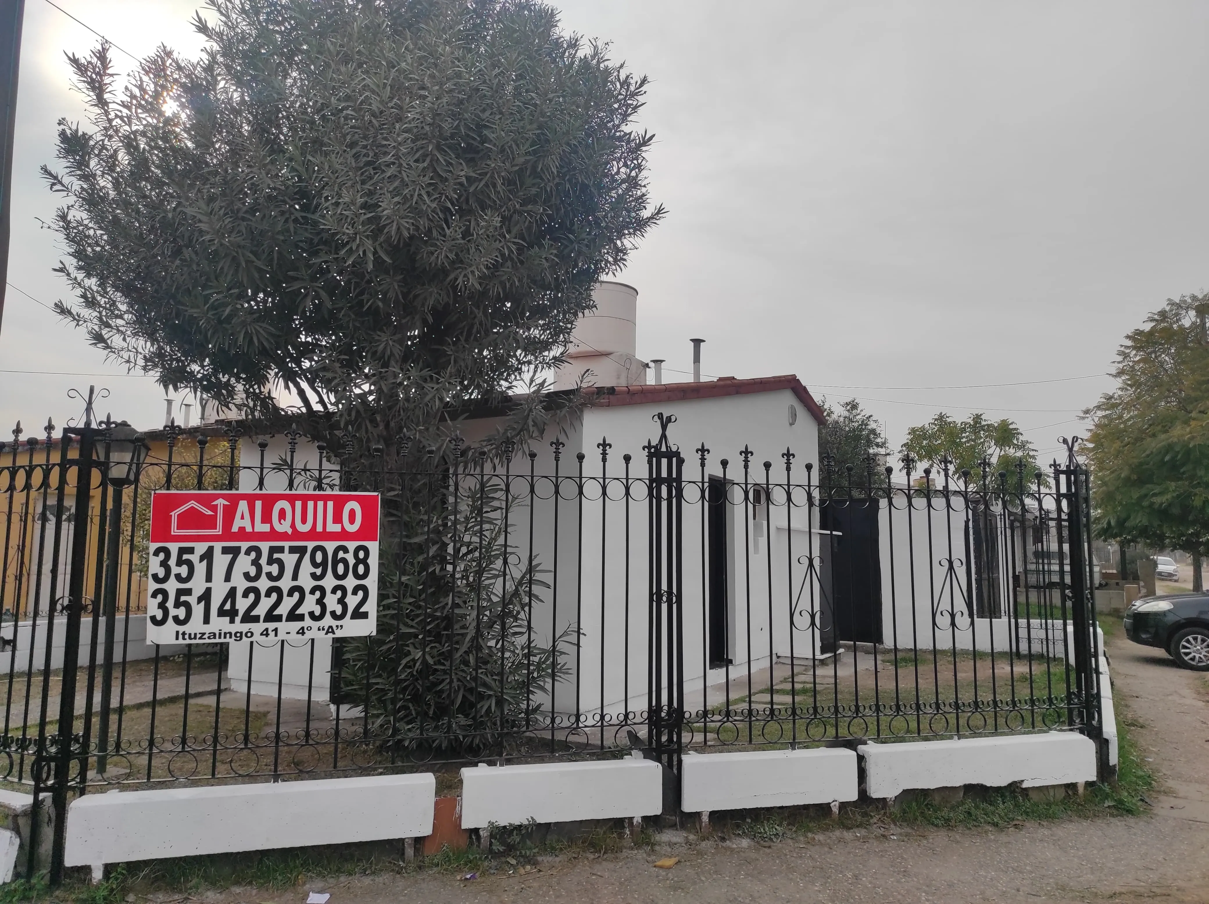 OPORTUNIDAD! Casa Esquina con buena Renta!