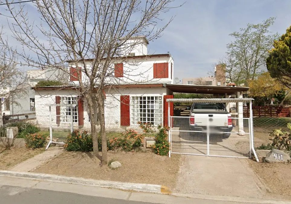 VENDEMOS  EXCELENTE CASA 3 DORMITORIOS - ALTO DE LA CALERA