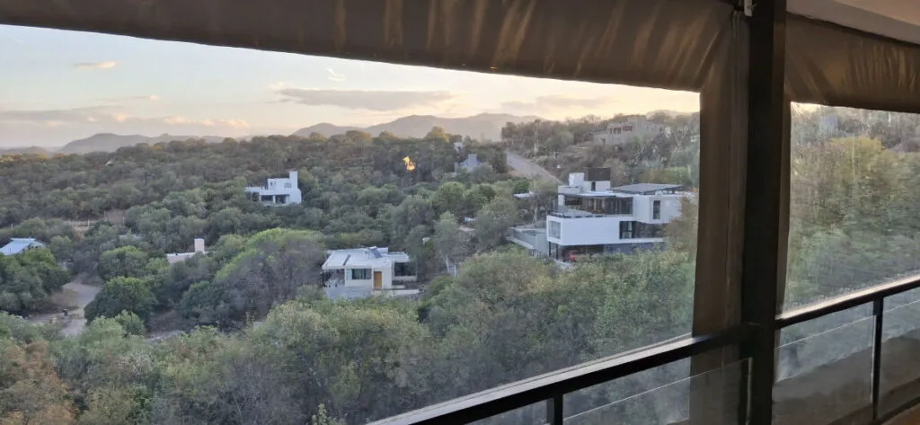 Moderna Casa en Venta de 3 dormitorios en Sierra Nueva - Mendiolaza-Apta Crédito