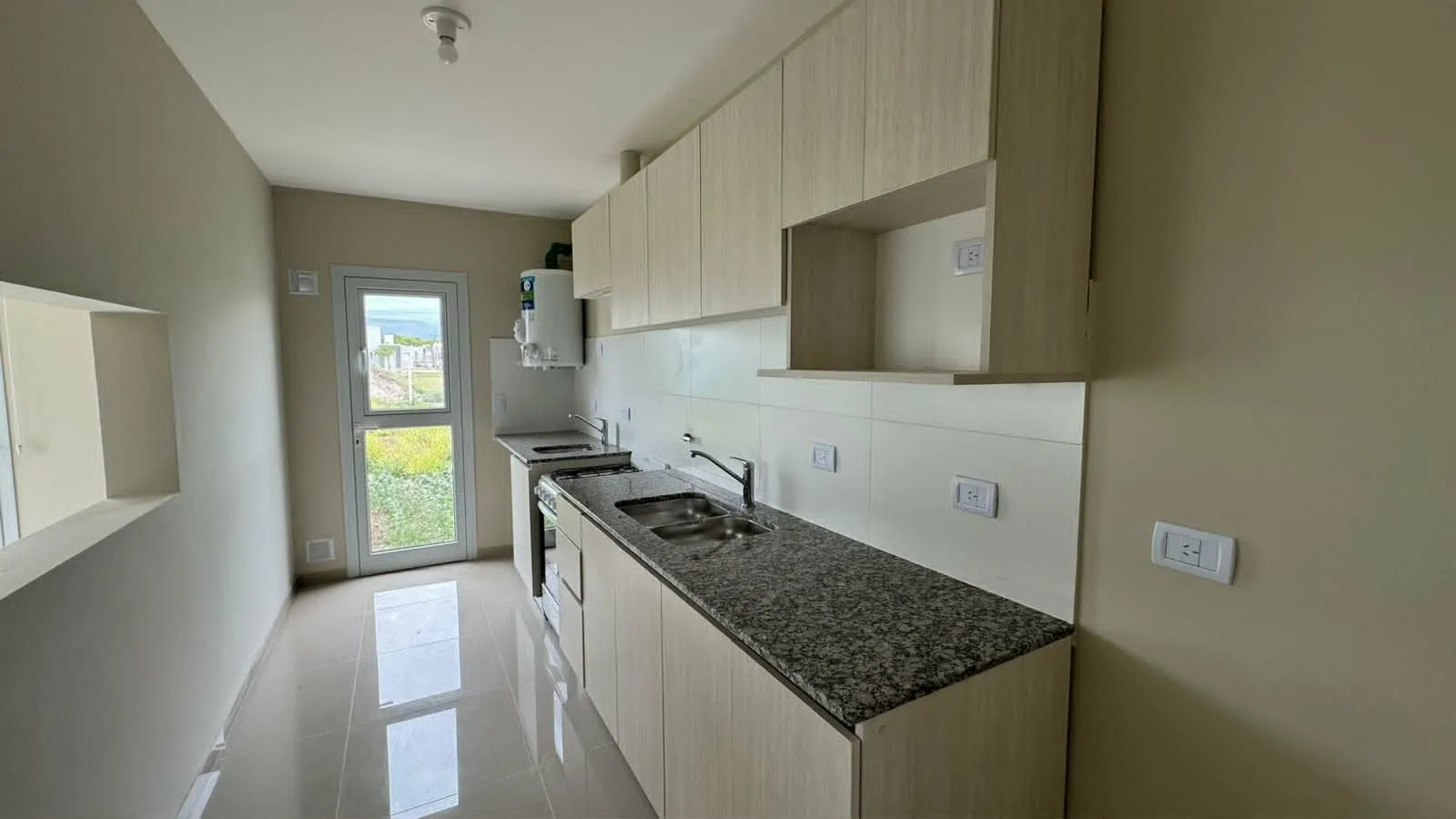 CASA EN VENTA - RESERVA TAJAMAR