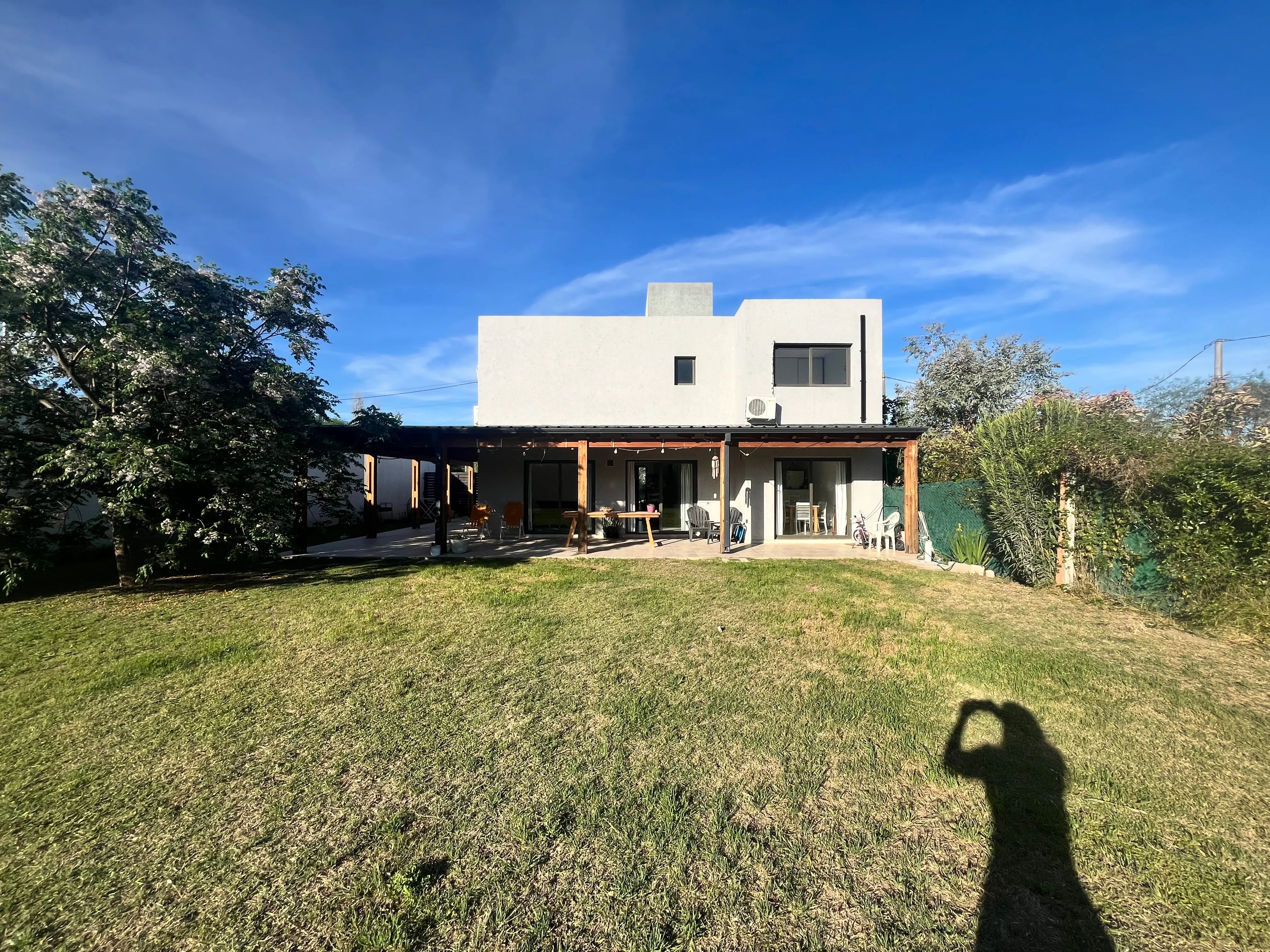TEJAS TRES CASA EN VENTA 4 DORMITORIOS