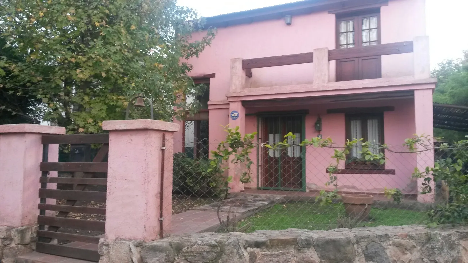 CASA EN VENTA, BARRIO VALLE DEL SOL, MENDIOLAZA