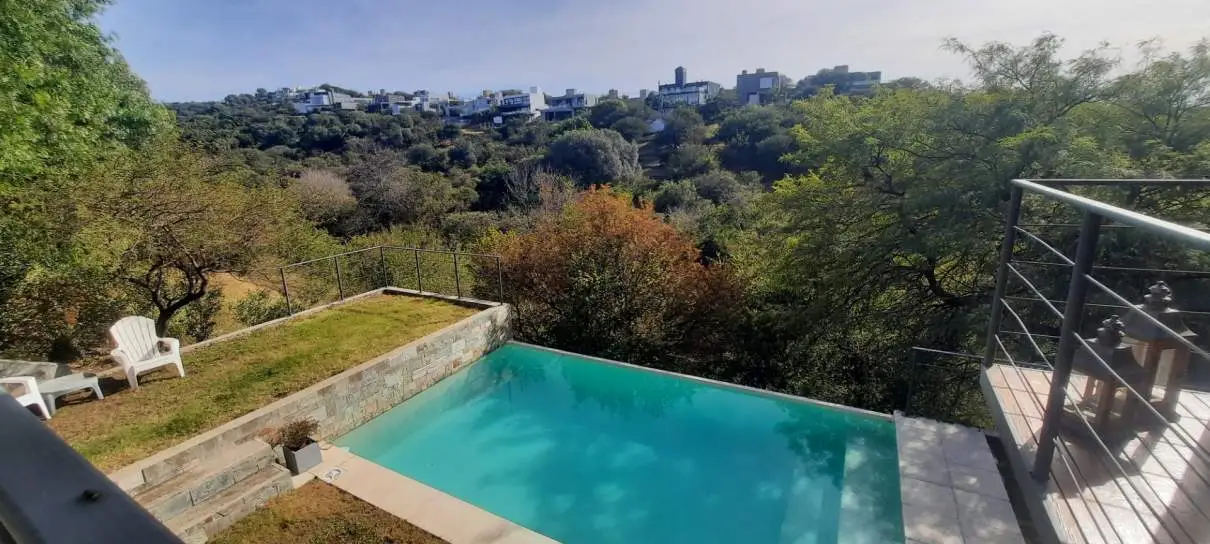 CINCO LOMAS - ALQUILER TEMPORARIO - CASA