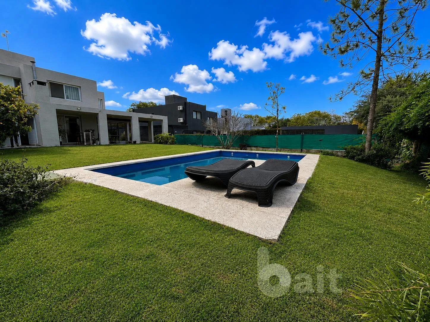 VENDO CASA 3 DORMITORIOS CON PISCINA EL BALCON VALLE ESCONDIDO