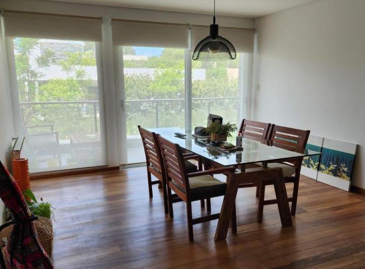 Departamento · 120ha · 9 Ambientes · 2 Cocheras