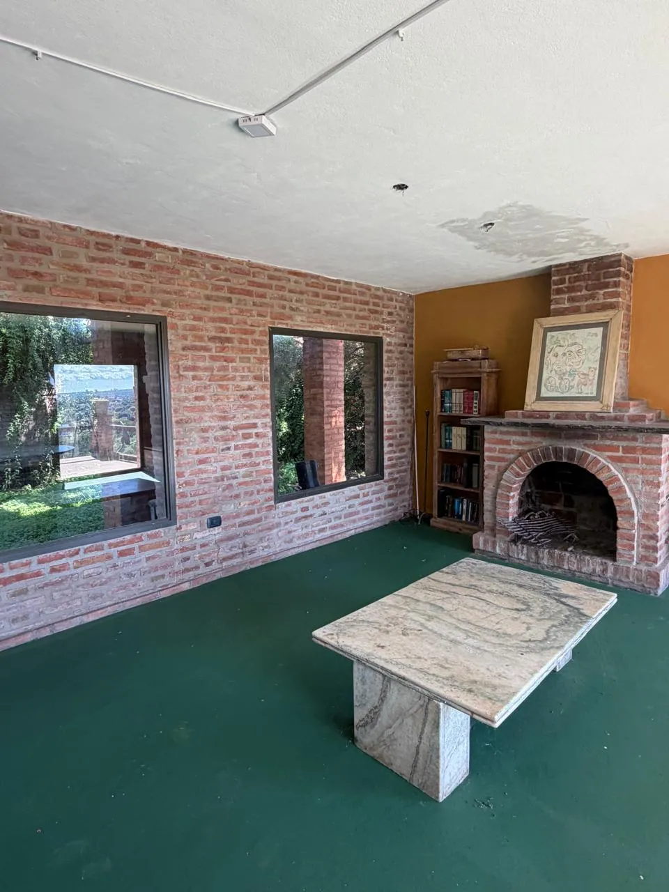 CASA EN VENTA - 2 DORMITORIOS - MENDIOLAZA