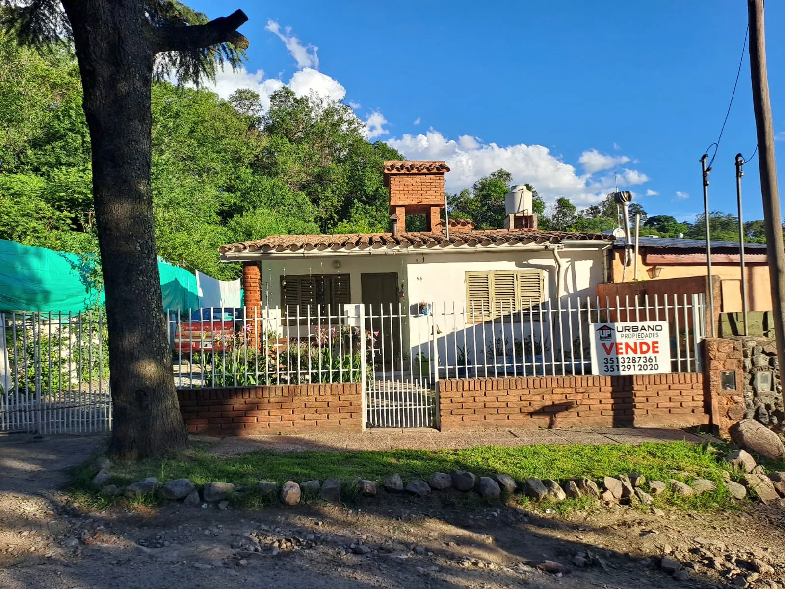 REBAJADO!! VENTA CASA 2 DORM MIL MTS SUP A 1/2 CUADRA AV SARMIENTO RIO CEBALLOS
