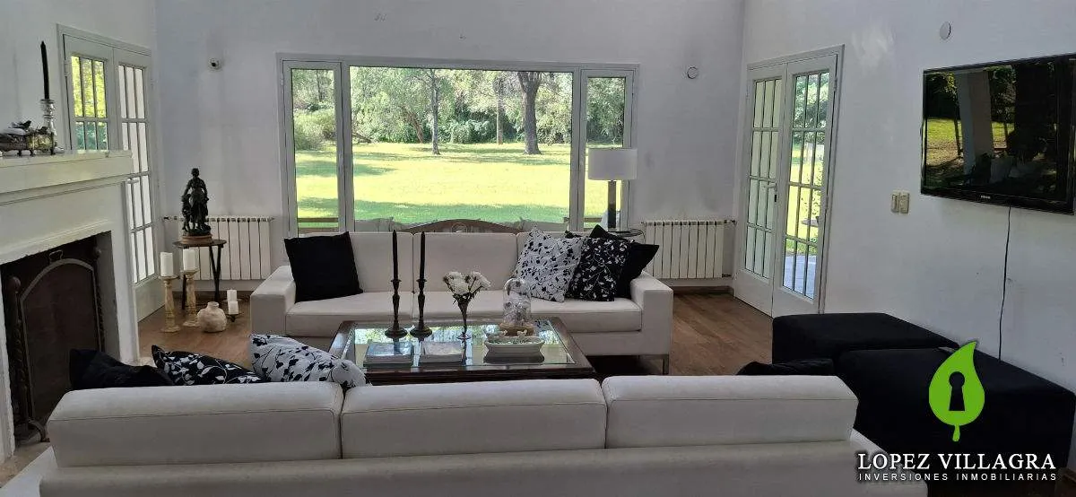 CASA EN VENTA  VILLA ALLENDE - UBICACIÓN PRIVILEGIADA