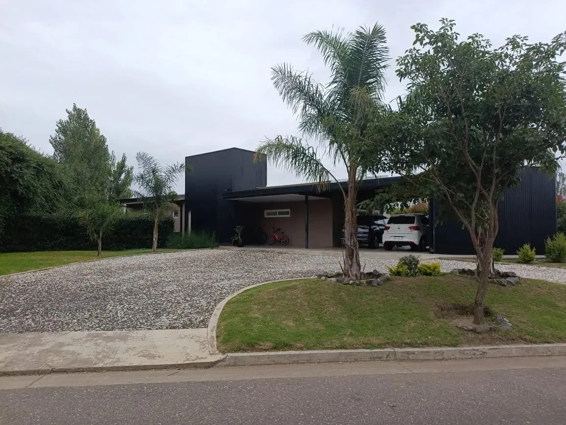 VENTA CASA EN SIETE SOLES  HEREDADES