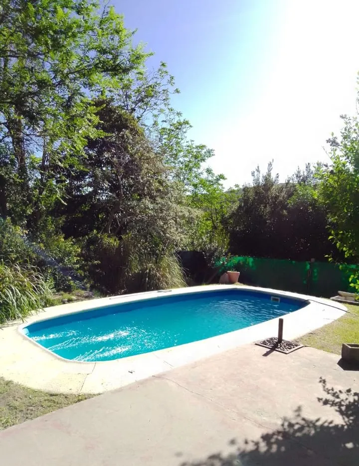 casa en venta rio ceballos con pileta