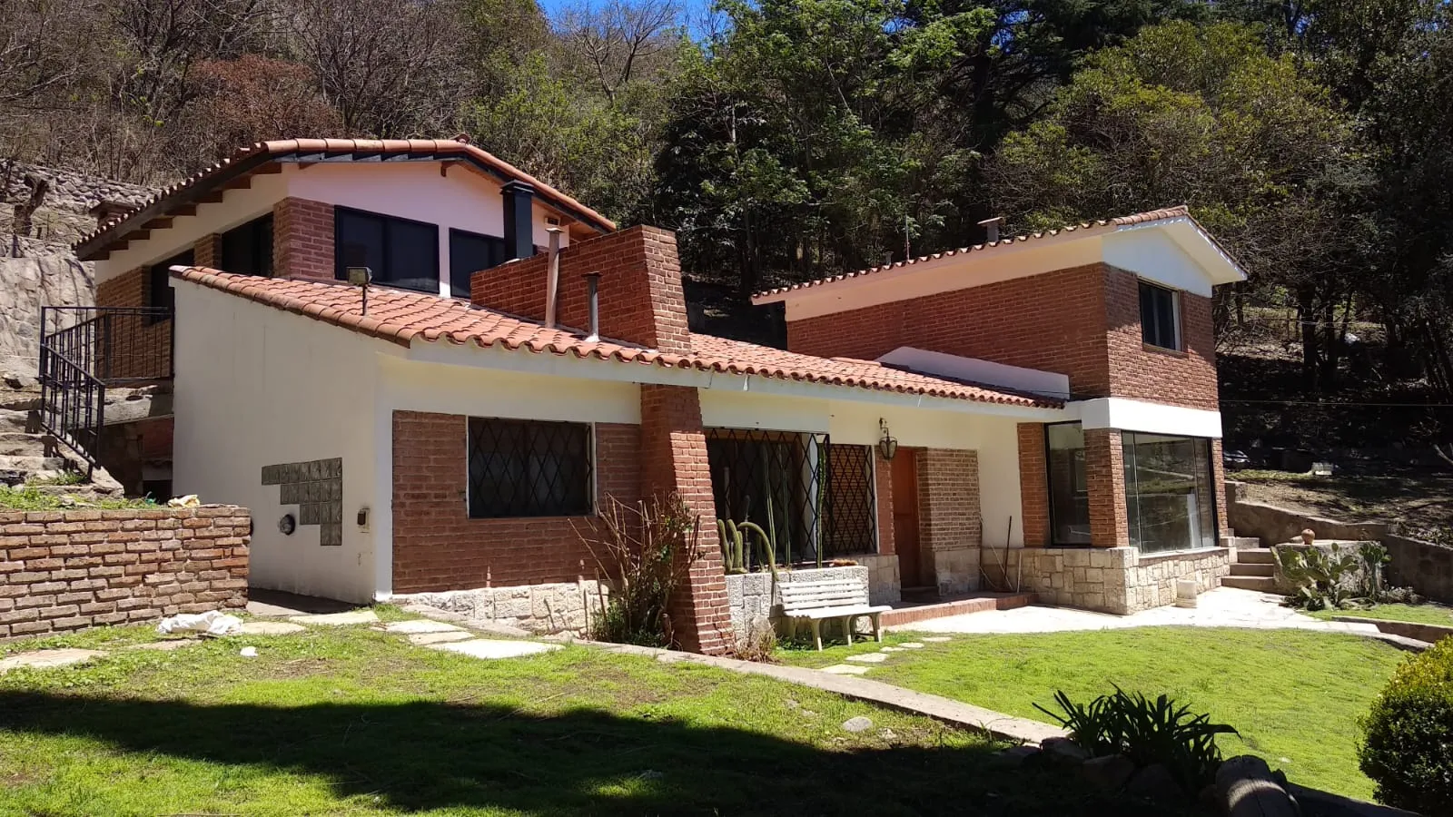 CASA A LA VENTA EN RIO CEBALLOS – BARRIO UN PORA