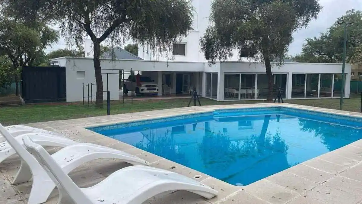 VILLA ALLENDE - LA HERRADURA - ALQUILER TEMPORARIO
