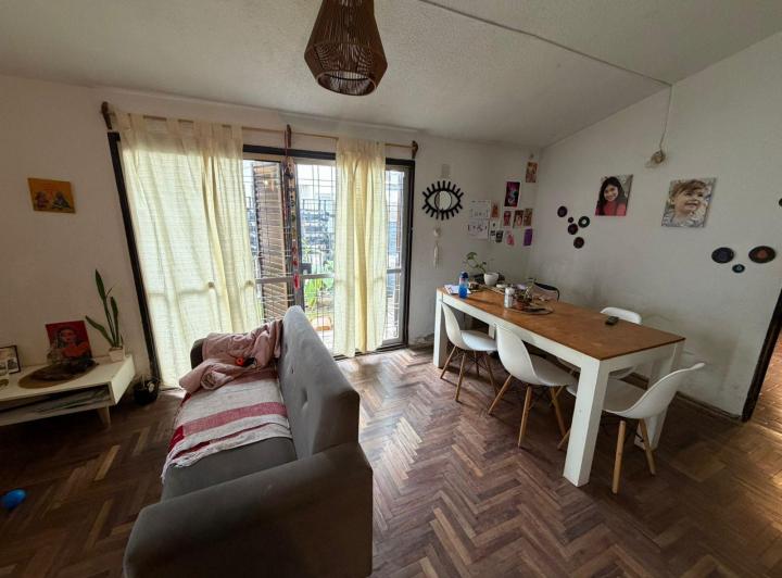 Casa · 130m² · 4 Dormitorios · 1 Cochera