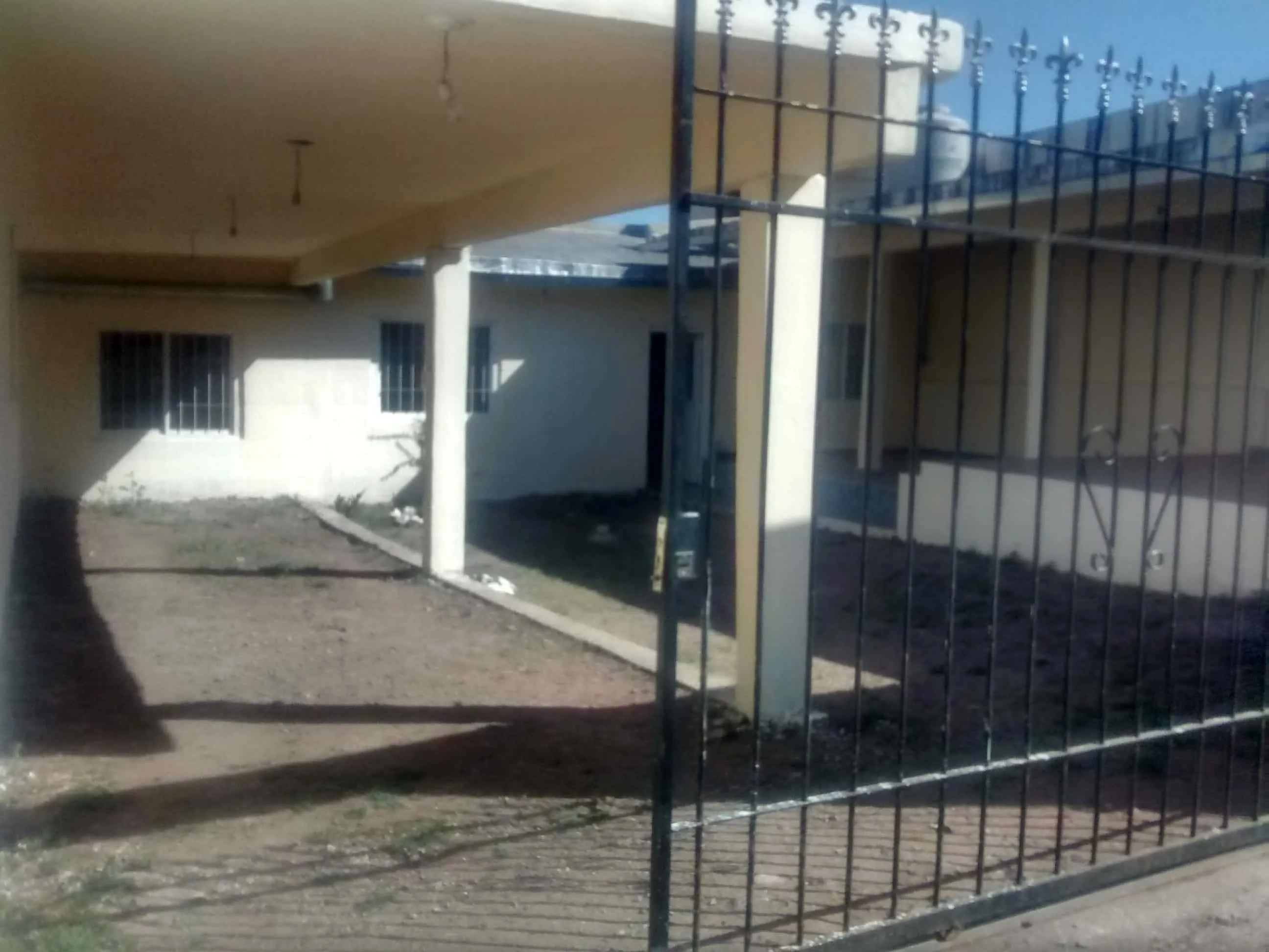 DUPLEX 4 DORM 2 BAÑOS VILLA ALLENDE S/EXPENSAS