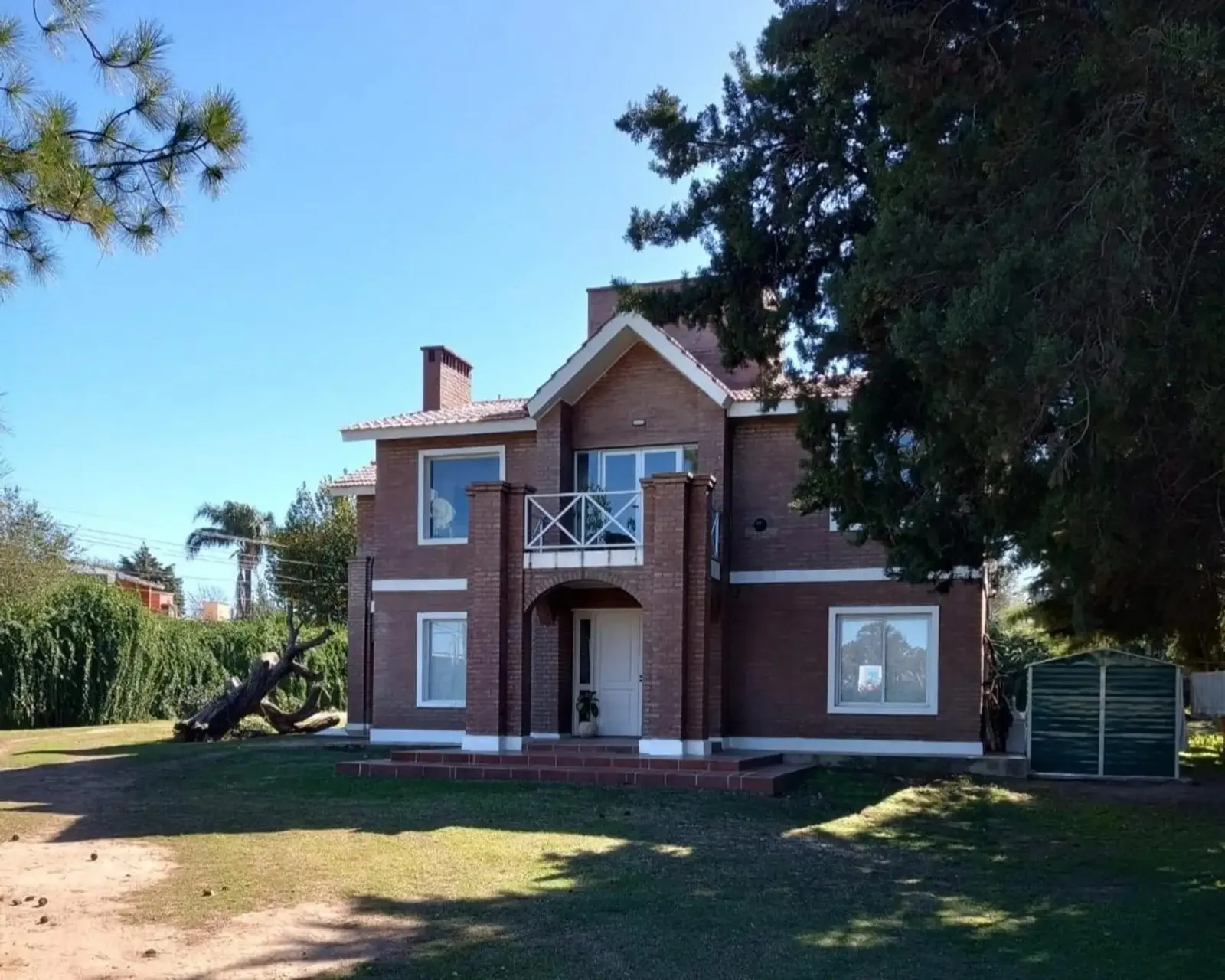 VENTA CASA EN B° LA HERRADURA, VILLA ALLENDE- 5 DORMITORIOS, APTO CRÉDITO