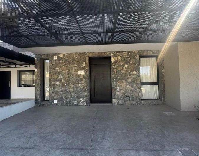 Casa · 180m² · 5 Ambientes