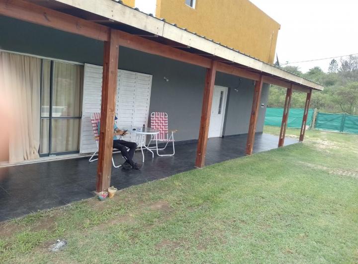 Casa · 200m² · 4 Ambientes · 1 Cochera