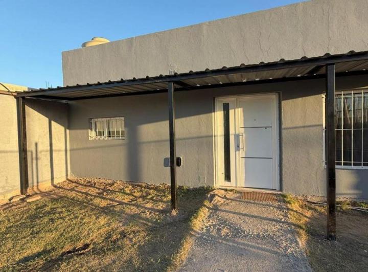 Casa · 60m² · 2 Ambientes · 1 Cochera