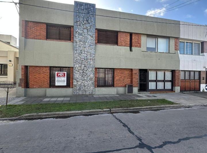 PH · 173m² · 4 Ambientes · 1 Cochera