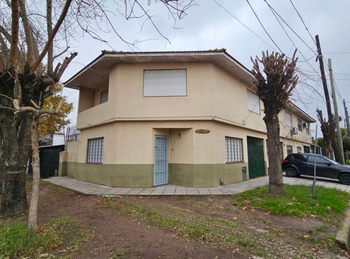 PH · 83m² · 4 Ambientes · 2 Cocheras