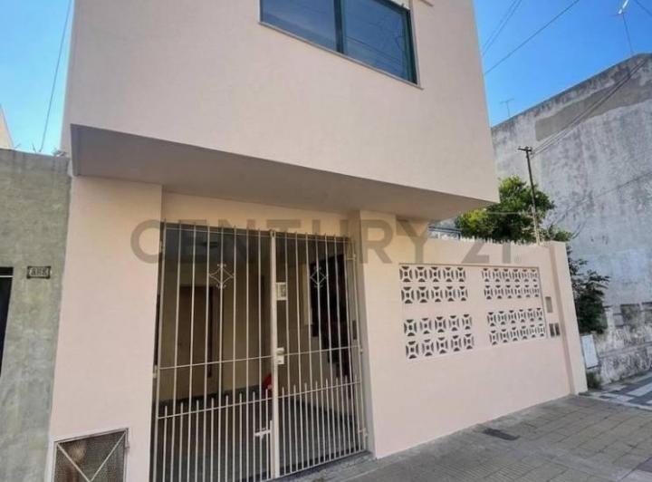 PH · 145m² · 4 Ambientes · 1 Cochera