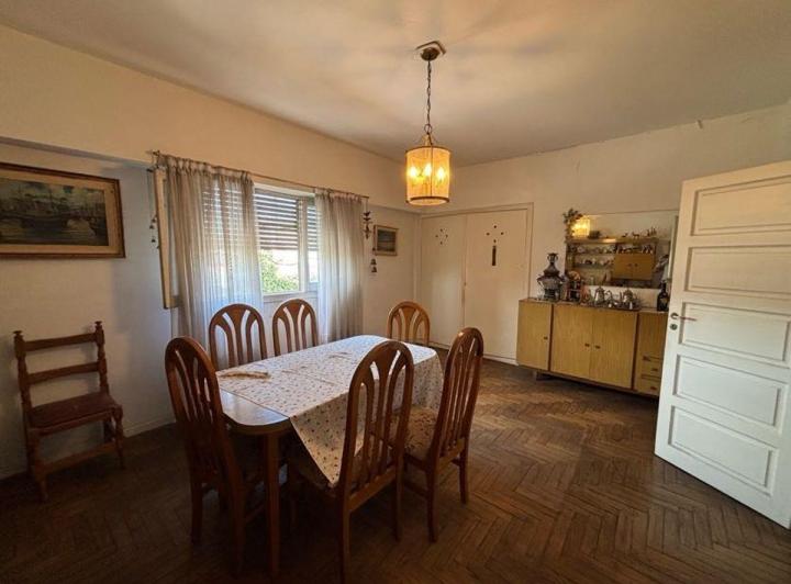 PH · 141m² · 5 Ambientes · 1 Cochera