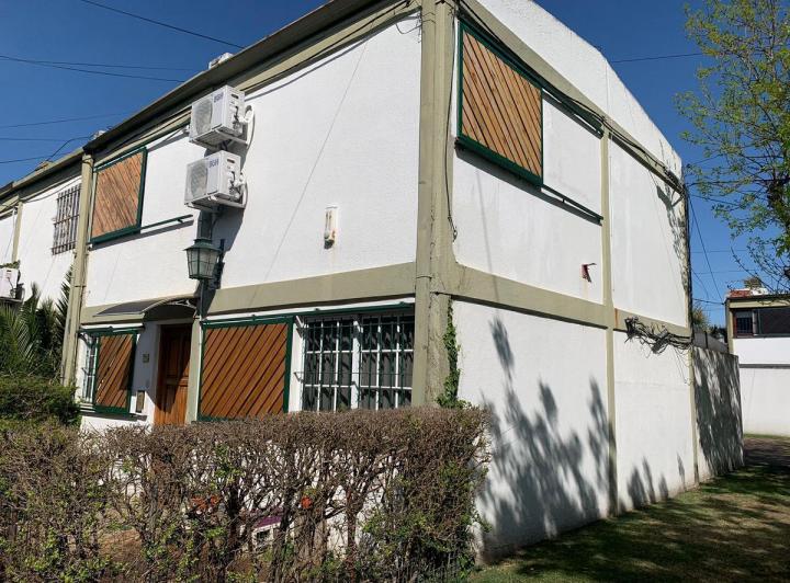 PH · 80m² · 6 Ambientes · 1 Cochera