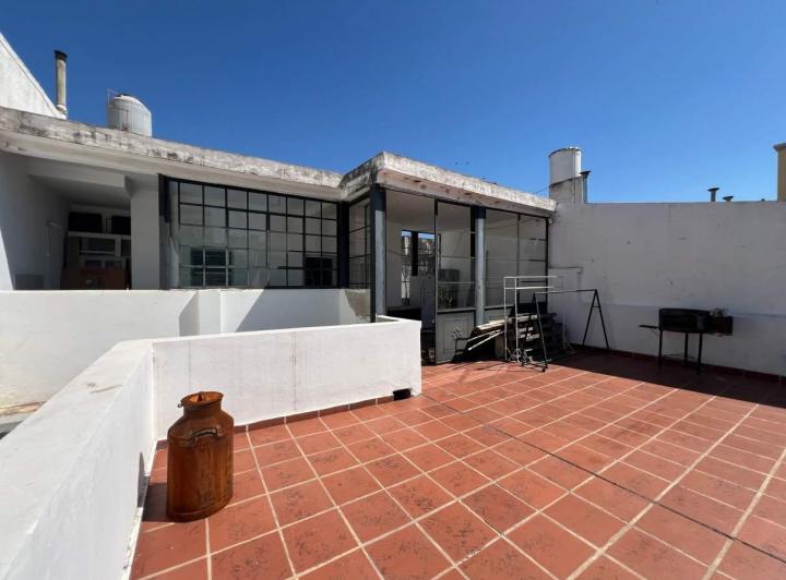 Casa · 264m² · 11 Ambientes · 1 Cochera