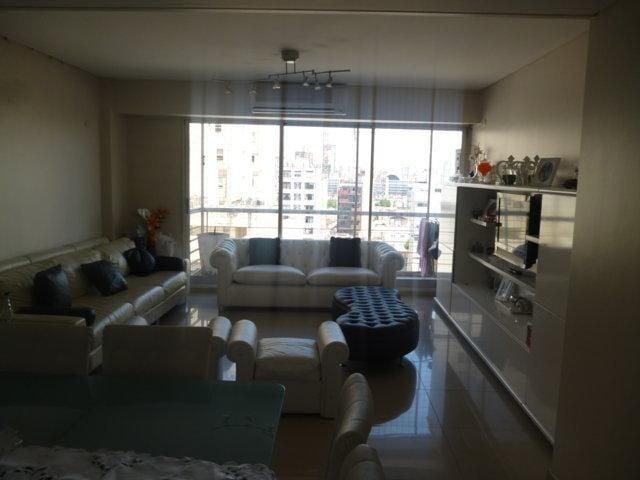 Departamento · 140m² · 4 Ambientes · 1 Cochera