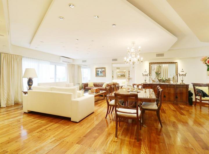 Departamento · 329m² · 7 Ambientes · 2 Cocheras