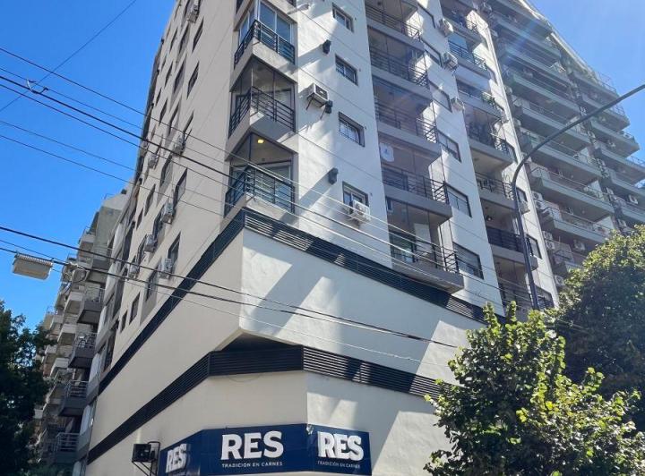 Departamento · 74m² · 4 Ambientes · 1 Cochera