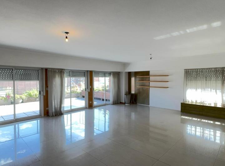 Departamento · 232m² · 7 Ambientes · 2 Cocheras