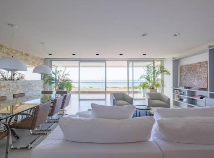 Departamento · 330m² · 6 Ambientes · 3 Cocheras