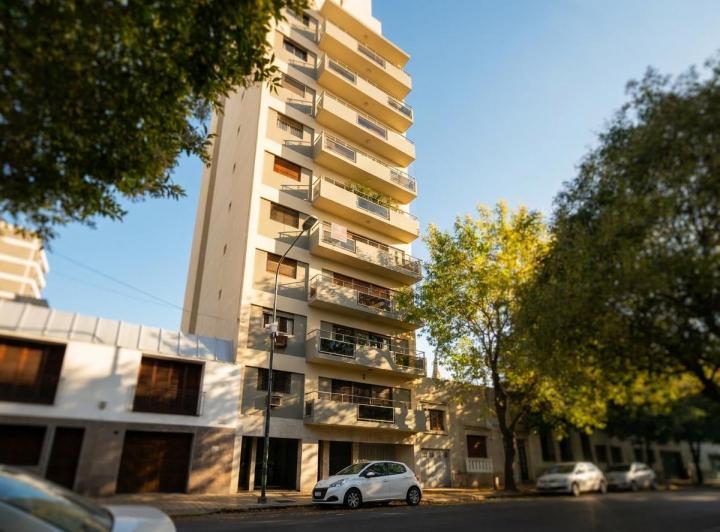 Departamento · 160m² · 7 Ambientes · 1 Cochera