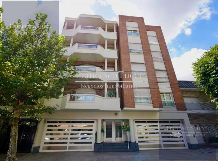 Departamento · 118m² · 5 Ambientes · 2 Cocheras