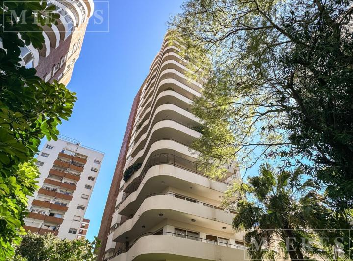 Departamento · 194m² · 5 Ambientes · 2 Cocheras