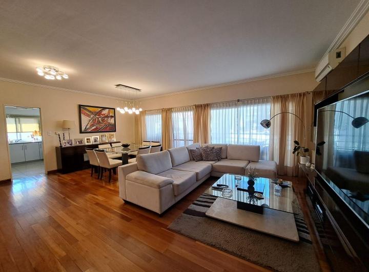 Departamento · 157m² · 5 Ambientes · 1 Cochera