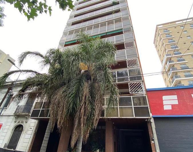 Departamento · 190m² · 5 Ambientes · 1 Cochera