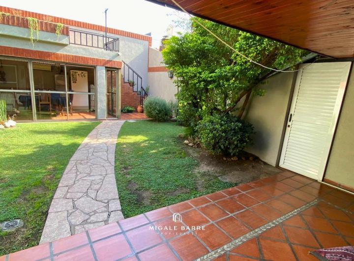 Departamento · 180m² · 5 Ambientes · 1 Cochera