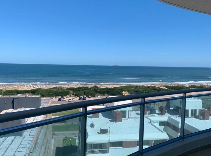 Departamento · 160m² · 3 Ambientes · 1 Cochera