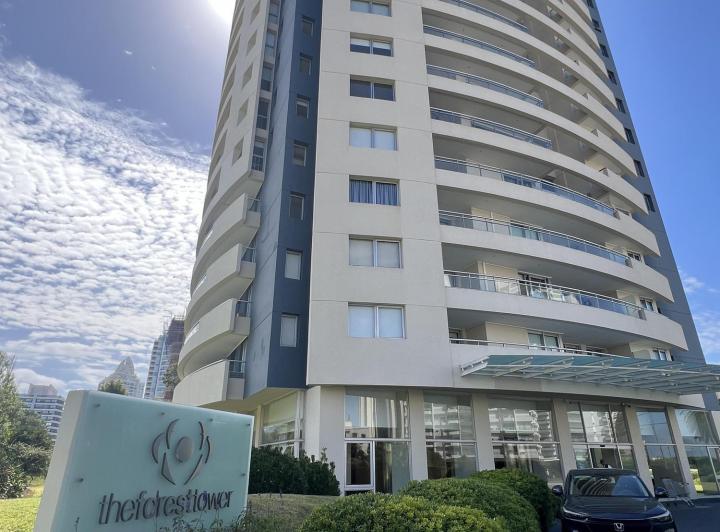 Departamento · 140m² · 8 Ambientes