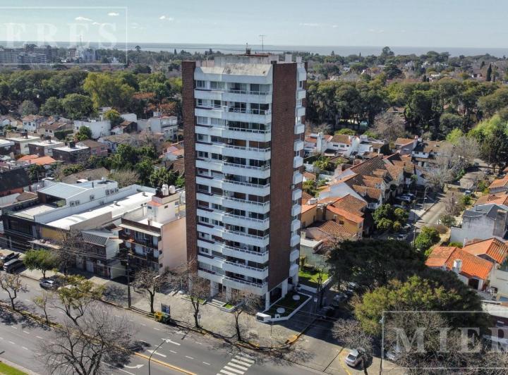 Departamento · 171m² · 5 Ambientes · 1 Cochera