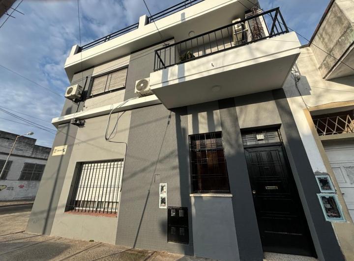 Departamento · 198m² · 8 Dormitorios · 1 Cochera