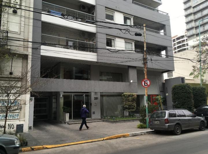 Departamento · 180m² · 5 Ambientes · 2 Cocheras