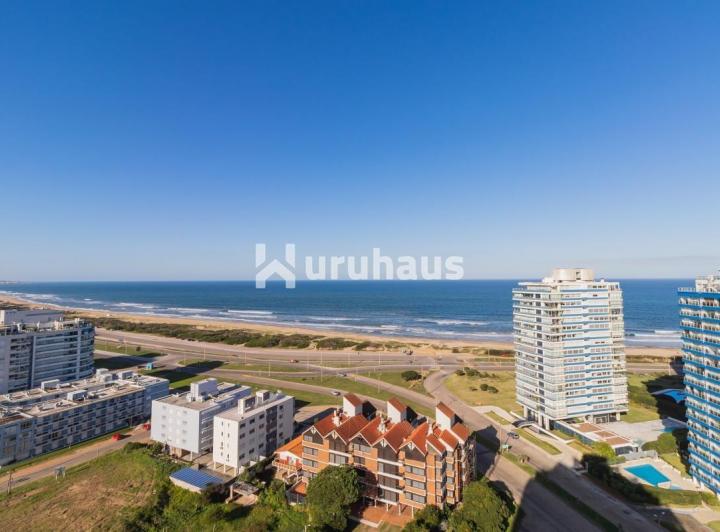 Departamento · 192m² · 5 Ambientes · 1 Cochera